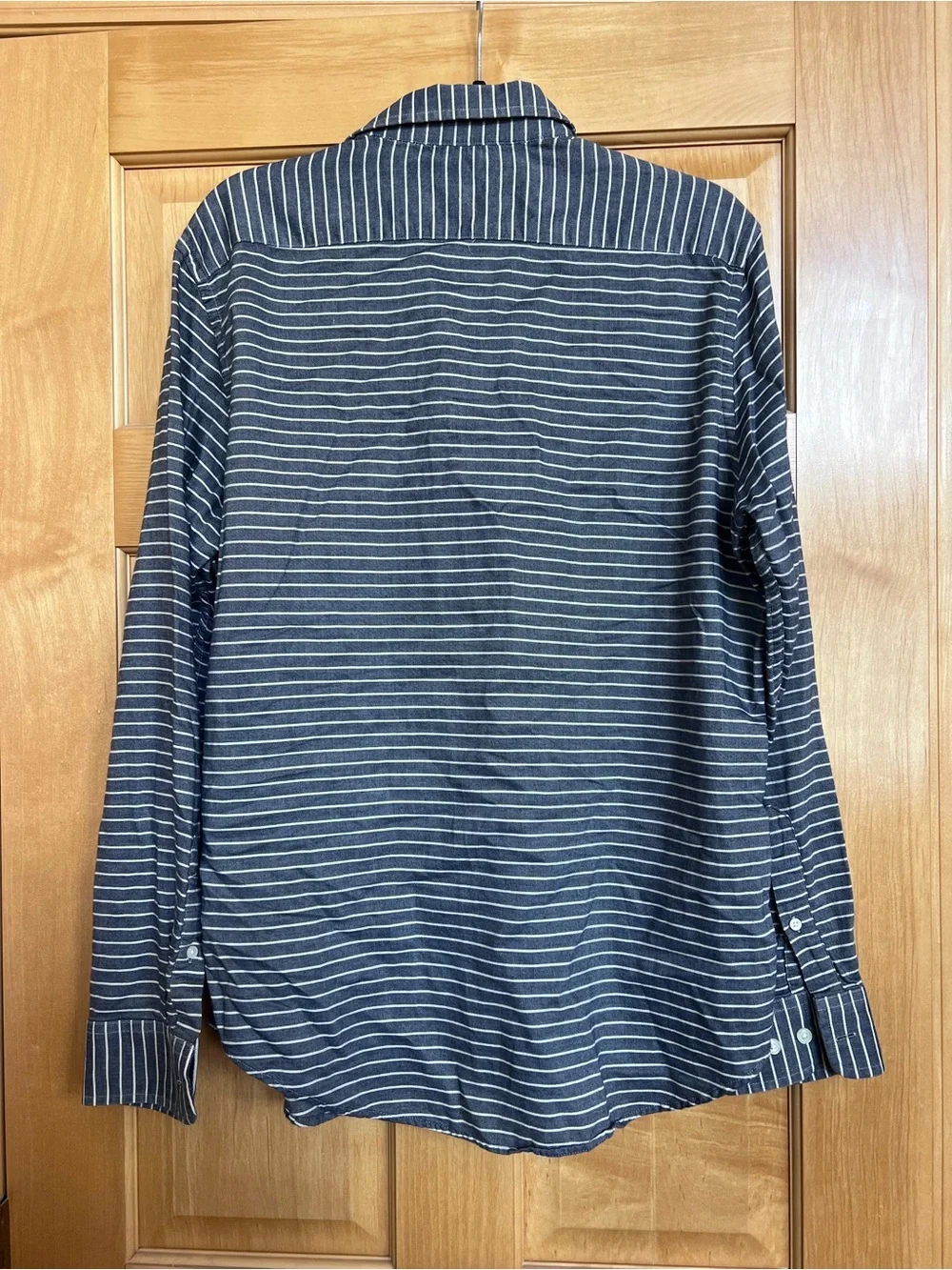 Banana Republic Men’s Gray Striped Flannel Shirt